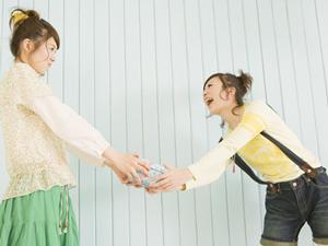 小型の監視カメラで複合的な防犯を